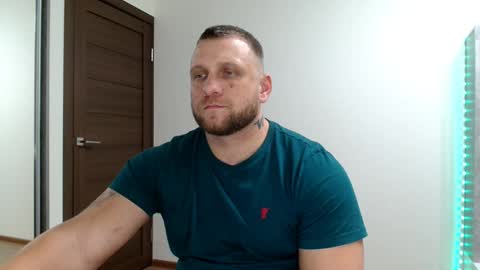 malchyshka online show from December 2025 07:56:02 PM