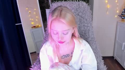 Snapshot of malenaernman chatting on December 2024 10:25:02 AM Malena online show from December 2024 10:25:02 AM