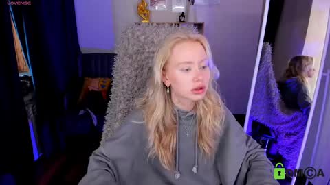 Snapshot of malenaernman chatting on March 2025 10:55:01 AM Malena online show from March 2025 10:55:01 AM