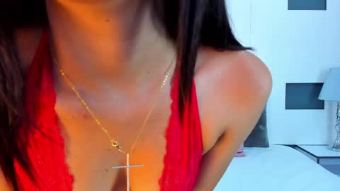 Snapshot of malori_velvet chatting on April 2026 12:09:02 PM MALORI online show from April 2026 12:09:02 PM