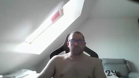 breton online show from November 2025 09:19:02 AM