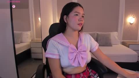 M A L U online show from October 2025 04:09:01 AM