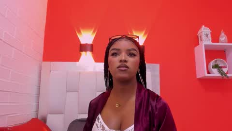 Snapshot of malu_horny_69 chatting on February 2026 08:36:01 PM Melanie online show from February 2026 08:36:01 PM