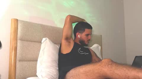 Snapshot of maluma09 chatting on October 2025 09:41:01 PM maluma09 online show from October 2025 09:41:01 PM