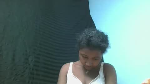 mamieriela online show from May 2026 11:09:02 AM