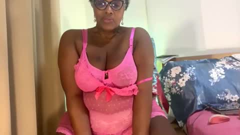 mamigilf66 online show from December 2025 01:00:02 AM