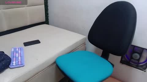 man_san11 online show from December 2024 11:17:02 PM