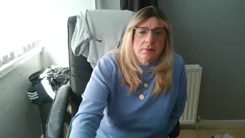 mandy_c online show from April 2026 08:39:01 AM