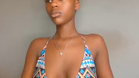 Snapshot of mandymia chatting on May 2026 04:06:02 AM mandymia online show from May 2026 04:06:02 AM