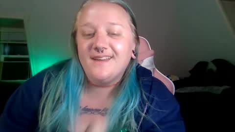Snapshot of manicpixiepop chatting on May 2026 08:00:01 AM ManicPixiePop online show from May 2026 08:00:01 AM