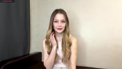 Hey there my name is Sarah online show from April 2026 04:23:02 AM