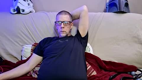 Dickinabox online show from November 2025 05:28:02 AM