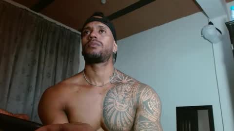 Manolo online show from October 2025 12:03:01 PM