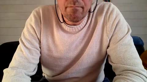 Snapshot of manpower2012 chatting on December 2024 11:53:01 AM Manpo online show from December 2024 11:53:01 AM