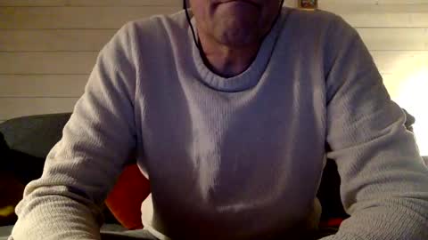 Snapshot of manpower2012 chatting on February 2025 10:14:01 PM Manpo online show from February 2025 10:14:01 PM