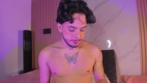 MANUEL Dont forget your thumbs up online show from November 2025 11:25:01 AM