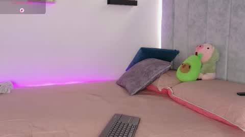Snapshot of manu_montoya_ chatting on March 2026 05:51:02 PM Manu online show from March 2026 05:51:02 PM