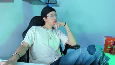 Snapshot of manu_vera8 chatting on November 2025 02:33:01 AM Manuel online show from November 2025 02:33:01 AM