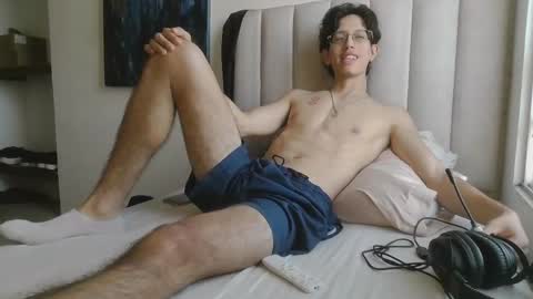 Snapshot of manu_vera8 chatting on May 2026 09:53:02 PM Manuel online show from May 2026 09:53:02 PM