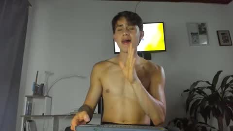 manucute 23  online show from September 2025 10:11:01 PM