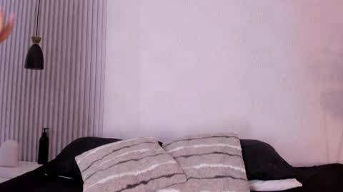 Snapshot of manuela_montes_ chatting on April 2026 11:33:02 AM manuela_montes_ online show from April 2026 11:33:02 AM