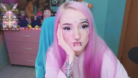 Manuela online show from September 2025 09:18:01 PM