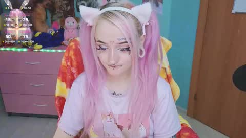 Manuela online show from October 2025 04:48:01 AM