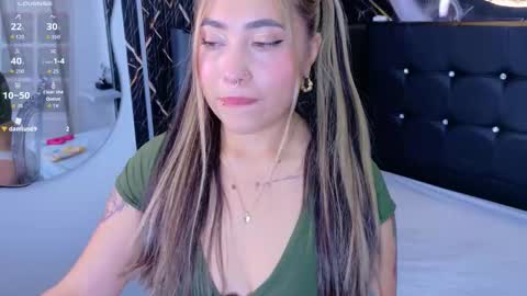 Snapshot of manuelaveelez chatting on February 2026 03:44:01 AM Manuela online show from February 2026 03:44:01 AM