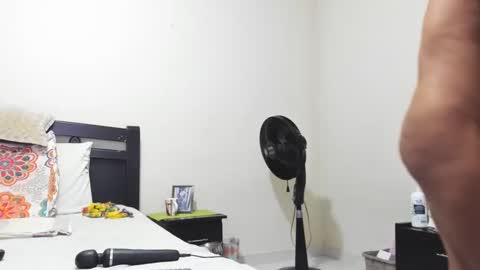 Mara online show from February 2025 02:21:01 PM