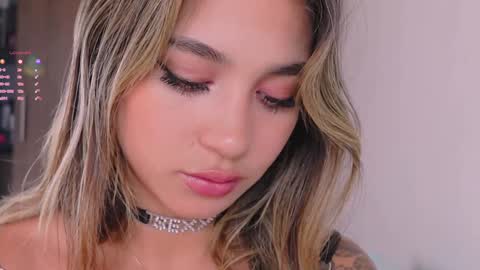 Mara Independent Model online show from December 2024 02:28:01 PM