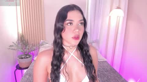 Snapshot of mara_brooks chatting on November 2025 08:52:01 PM Mara online show from November 2025 08:52:01 PM