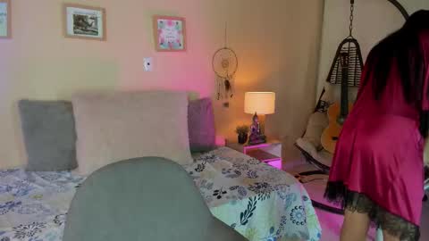 Snapshot of mara_jackson_ chatting on November 2025 02:43:02 PM MARA online show from November 2025 02:43:02 PM