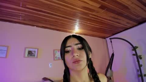 Snapshot of mara_jackson_ chatting on December 2025 09:44:01 PM MARA online show from December 2025 09:44:01 PM