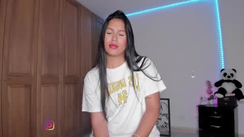 Snapshot of maragirl chatting on March 2025 05:27:02 PM Mara online show from March 2025 05:27:02 PM