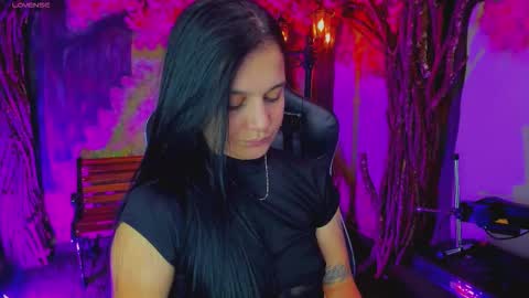 Snapshot of marahanson_ chatting on January 2026 07:04:01 PM Mara Hanson online show from January 2026 07:04:01 PM