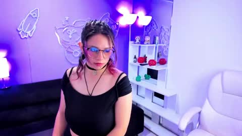 maramartinez_ online show from May 2026 06:23:02 PM