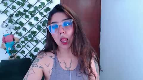 Marcela  online show from April 2026 06:03:02 PM