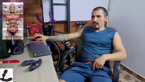 Snapshot of marckmuscle chatting on June 2026 12:25:01 AM Marck Independent model online show from June 2026 12:25:01 AM