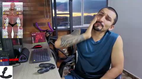 Snapshot of marckmuscle chatting on June 2026 11:26:01 PM Marck Independent model online show from June 2026 11:26:01 PM