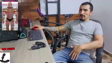 Snapshot of marckmuscle chatting on July 2026 01:23:01 AM Marck Independent model online show from July 2026 01:23:01 AM