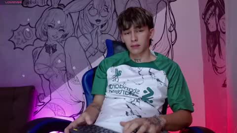 marco_777_ online show from May 2026 06:57:02 PM