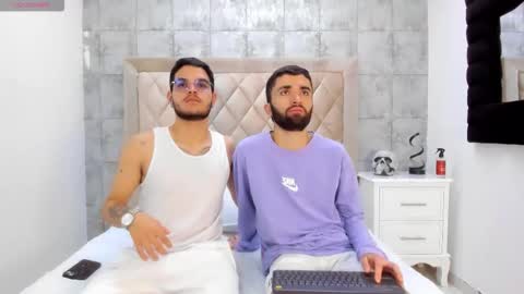 Snapshot of marcoandmathew chatting on October 2025 01:00:02 PM Marco Mathew online show from October 2025 01:00:02 PM