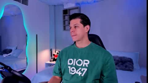 Marco Sullivan online show from November 2025 01:44:02 PM