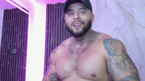 Snapshot of marcus_fit1 chatting on June 2026 01:17:02 AM Marcus online show from June 2026 01:17:02 AM