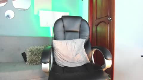 Snapshot of marcus_jax1 chatting on December 2024 04:09:01 AM Marcus Jax1 online show from December 2024 04:09:01 AM