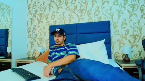 marcus_jeron online show from November 2025 07:24:01 PM