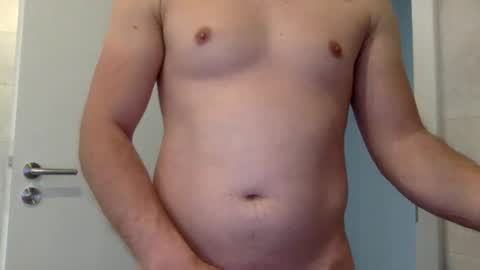 marcwholoves26 online show from April 2026 07:02:01 AM