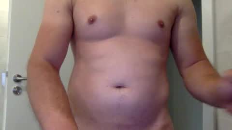 marcwholoves26 online show from May 2026 09:28:01 AM