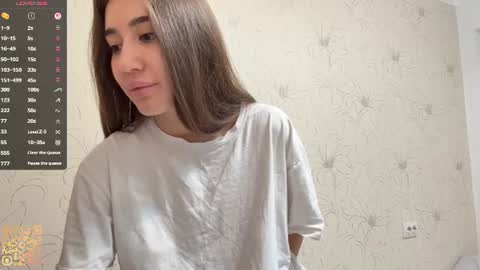 Snapshot of margaretawieczorek chatting on June 2026 04:02:02 AM Emily online show from June 2026 04:02:02 AM