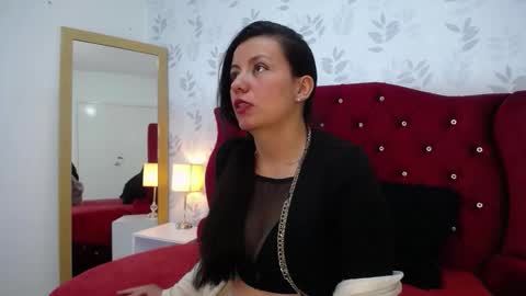 Snapshot of margarettcooper chatting on November 2025 01:32:02 PM MargaretteCooper online show from November 2025 01:32:02 PM